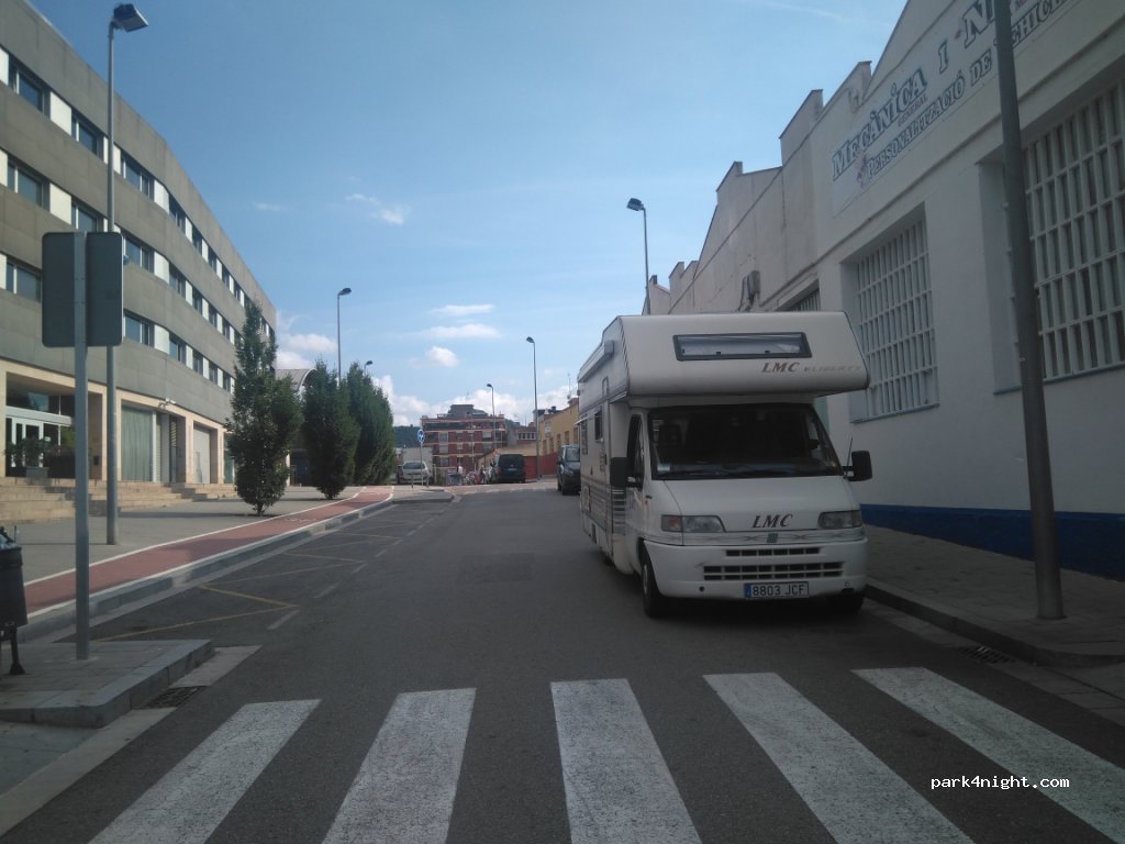 (08110) Montcada i Reixac - 12 Carrer Verdi — foto