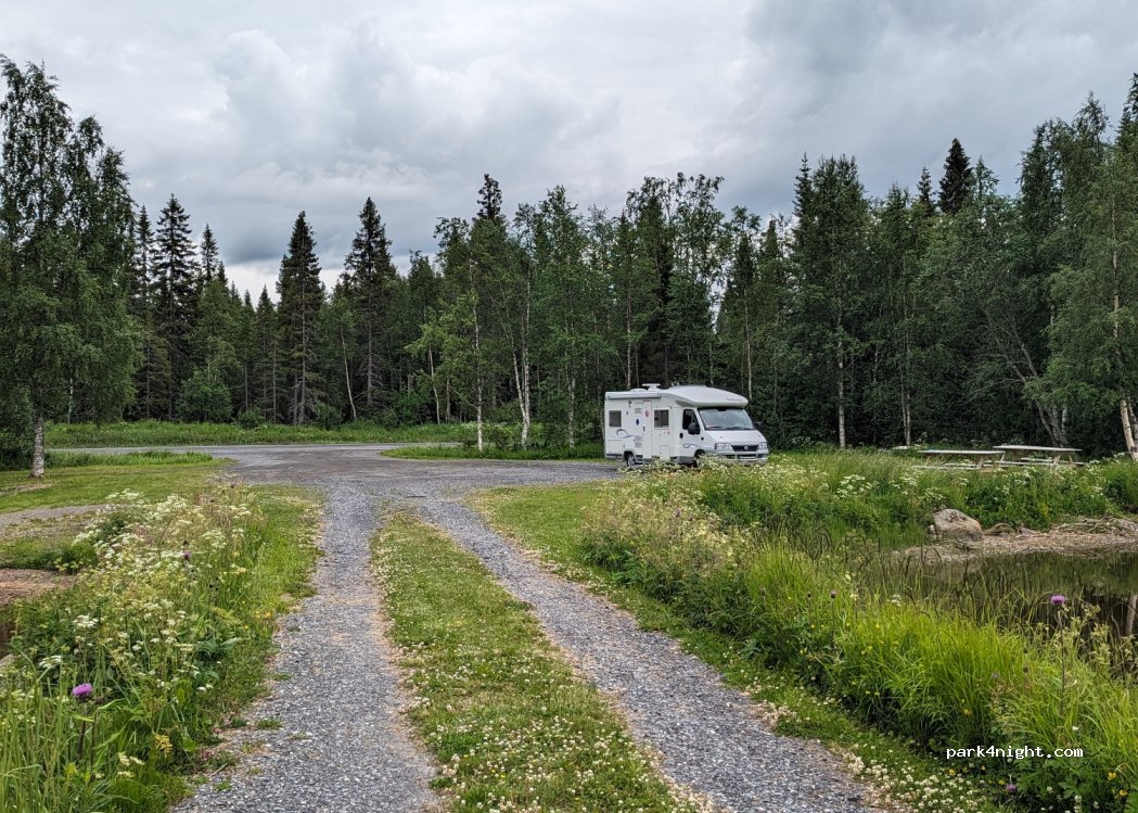 (830 70)  - Unnamed Road — foto 3