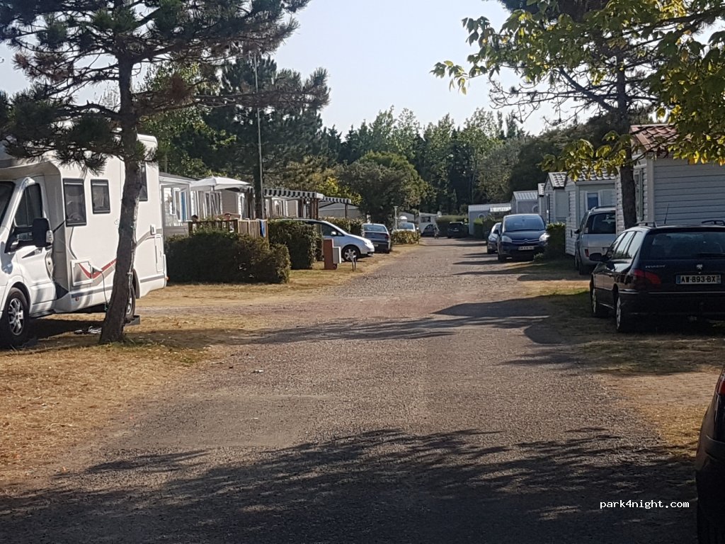 Camping Le Puits Rochais — foto