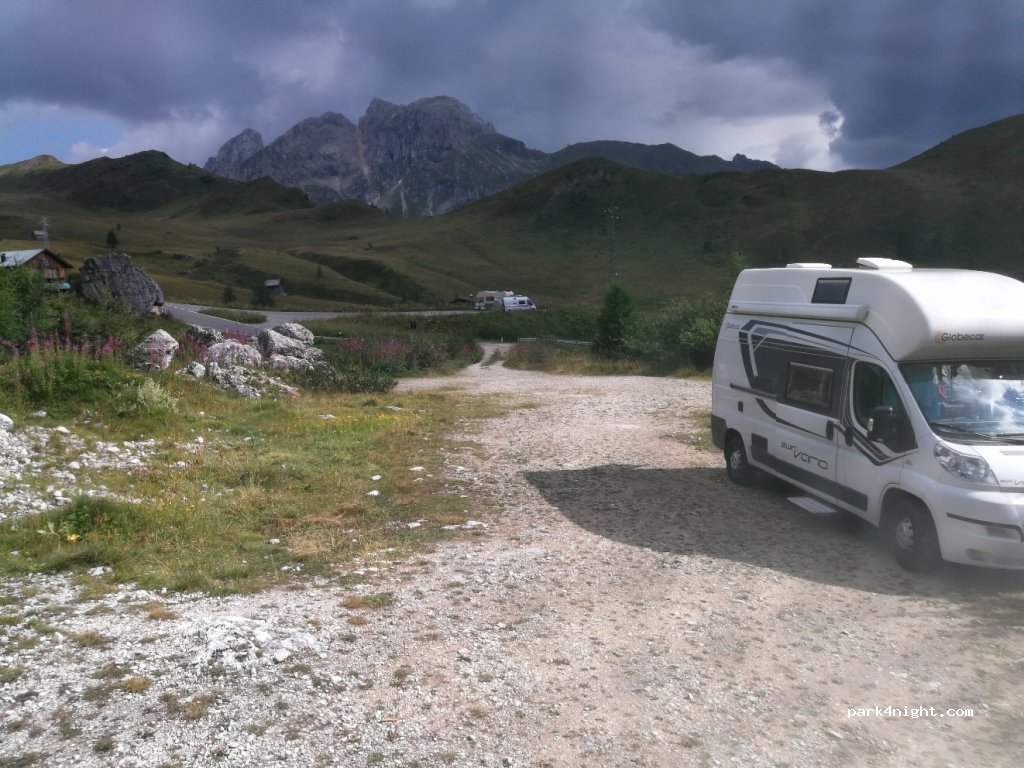 (32020) Colle Santa Lucia - Passo di Giau — foto