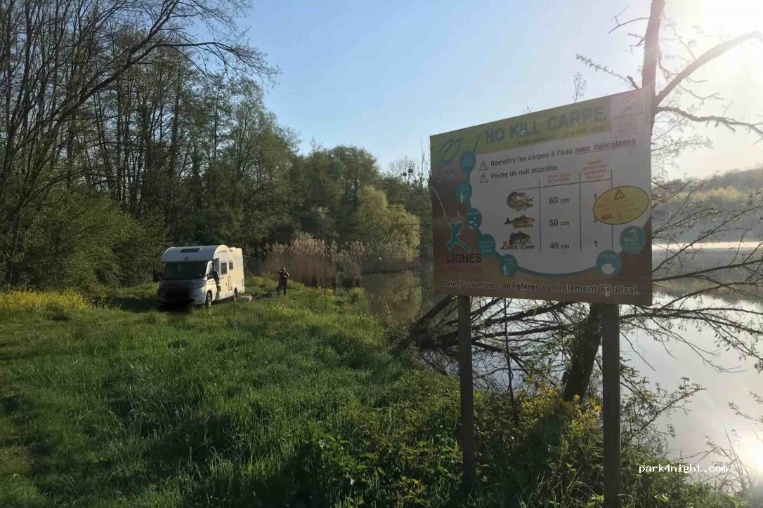 (71580) Frontenaud - Route des Cadolles — foto