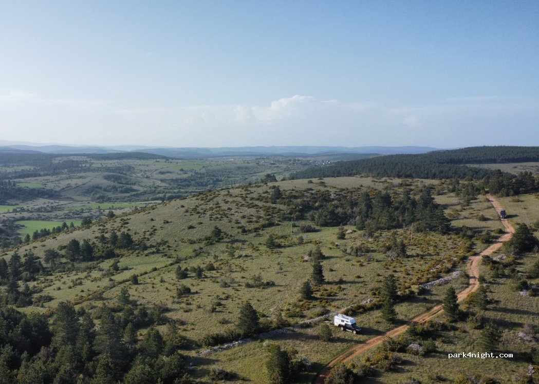 (48210) Sainte-Énimie - Unnamed Road — foto 2