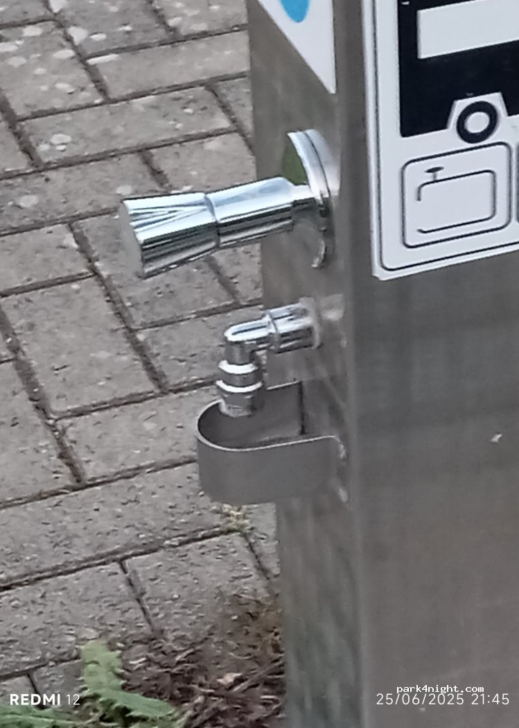 Wohnmobil Stellplatz im Lennepark — foto 5