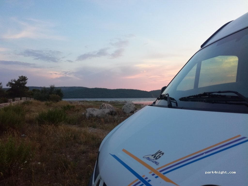 (22030) Šibenik - 39 Ulica Braće Nakić — foto