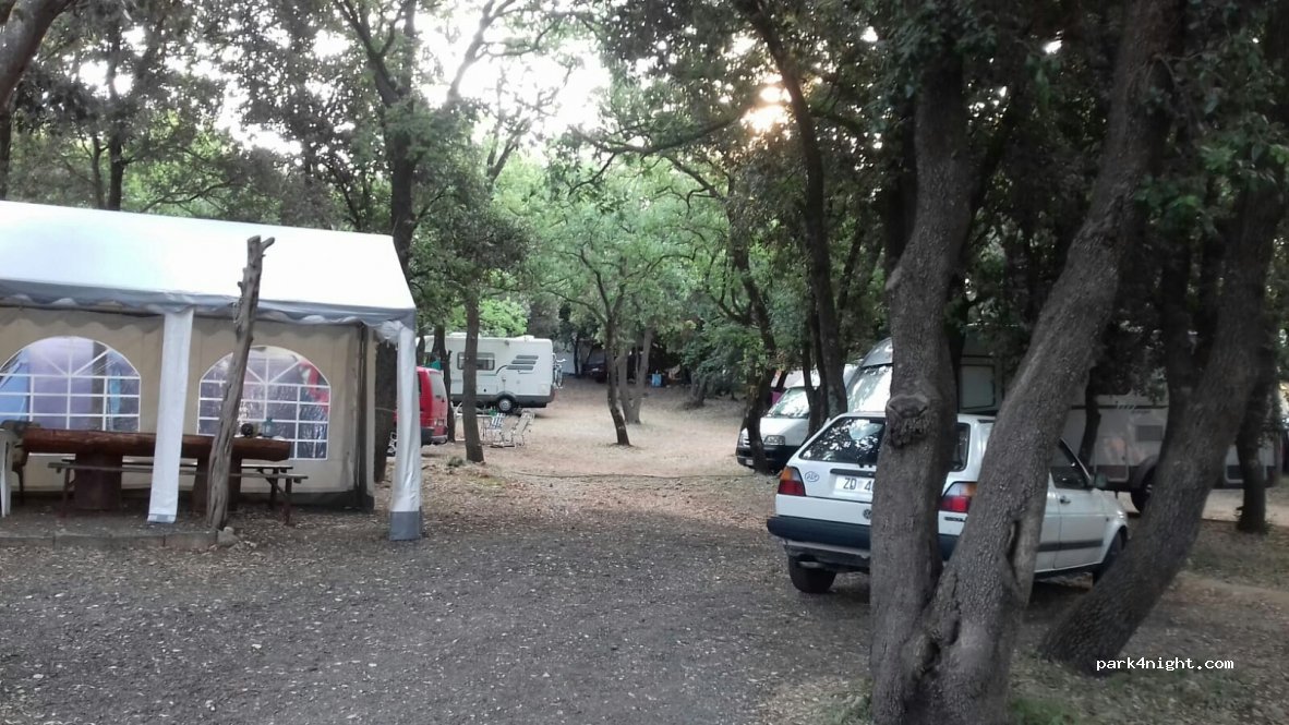 (23242) Posedarje - 4a Braće Dežmalj — foto