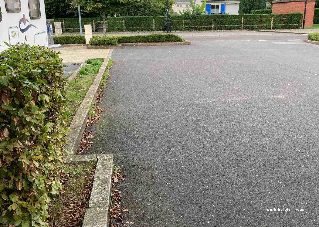 (76190) Allouville-Bellefosse - 1-9 Route de Lillebonne — foto 3