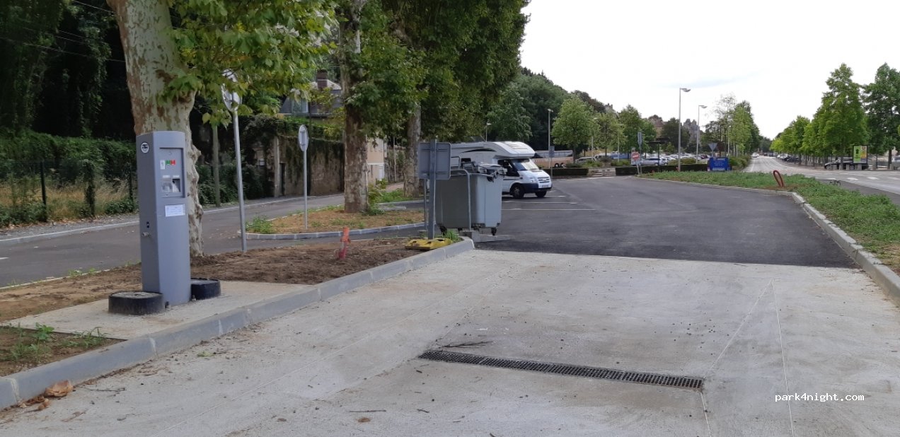 (72100) Le Mans - Quai Louis Blanc — foto 2