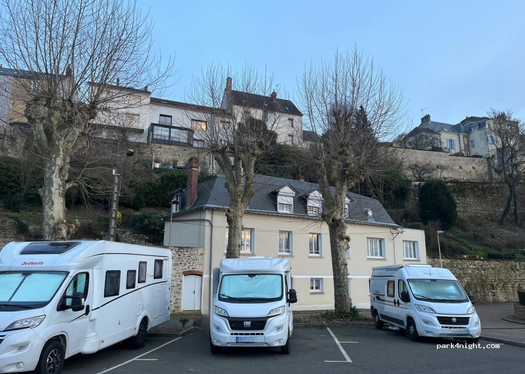 (72100) Le Mans - Quai Louis Blanc — foto 5
