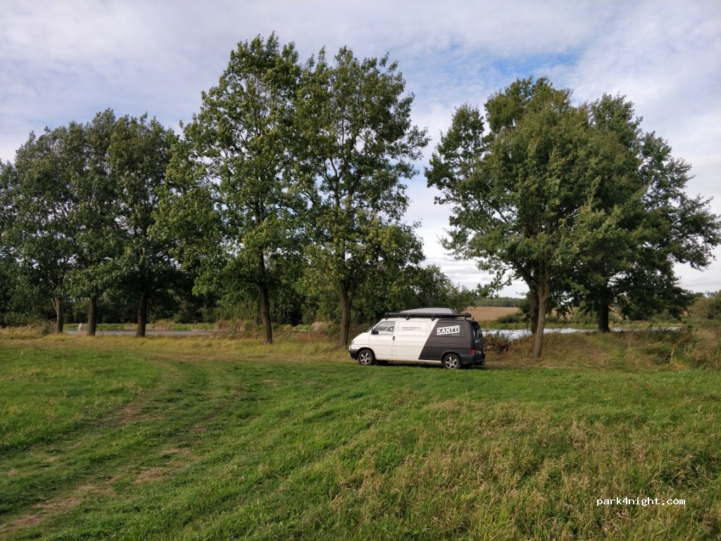 () Kostelec nad Vltavou - 19 — foto 2