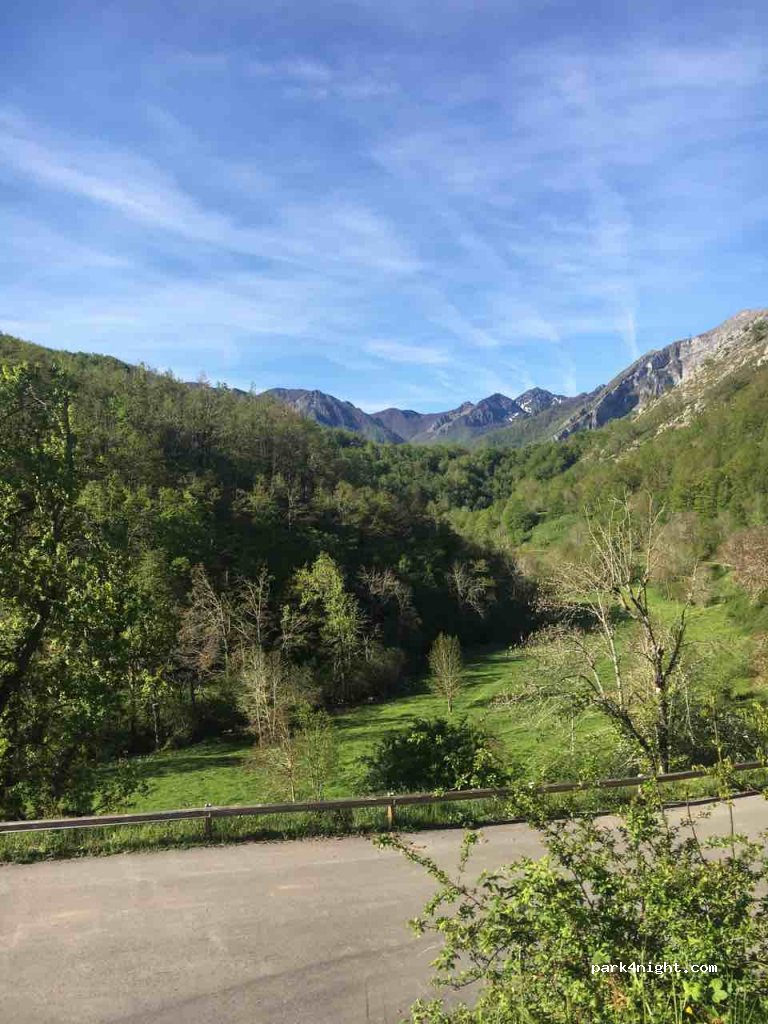 (24916) Oseja de Sajambre - 5 Calle Guad.noriega — foto 2
