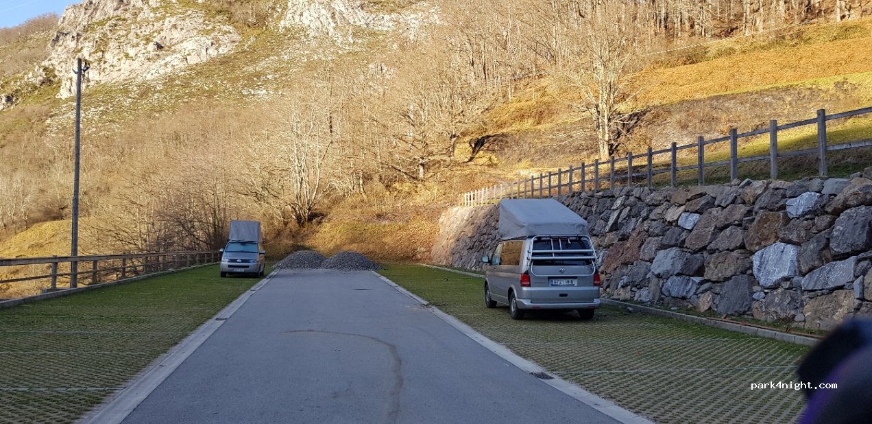 (24916) Oseja de Sajambre - 5 Calle Guad.noriega — foto 3