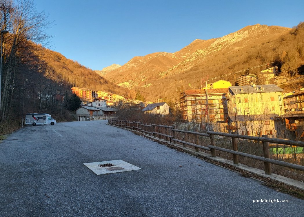 Area sosta camper Villa — foto 2