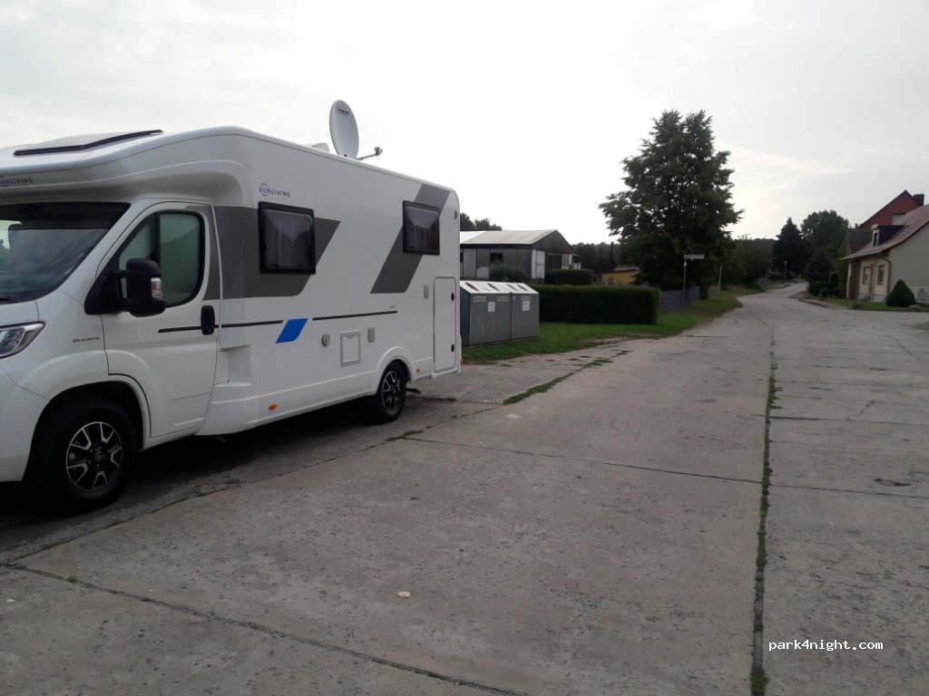 (14823) Rabenstein/Fläming - 9 Garreyer Weg — foto