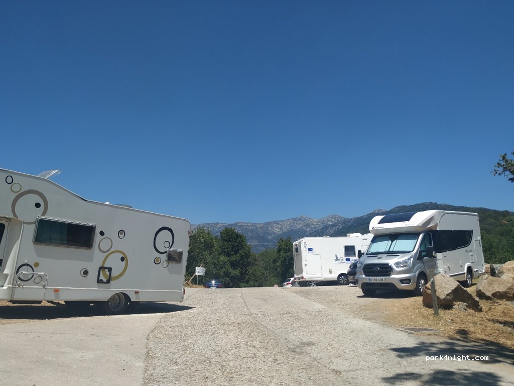 (10460) Losar de la Vera - Calle el Castañar — foto 4