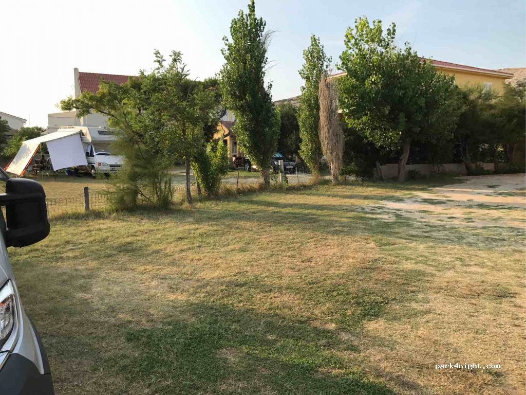 Kamp Pere — foto