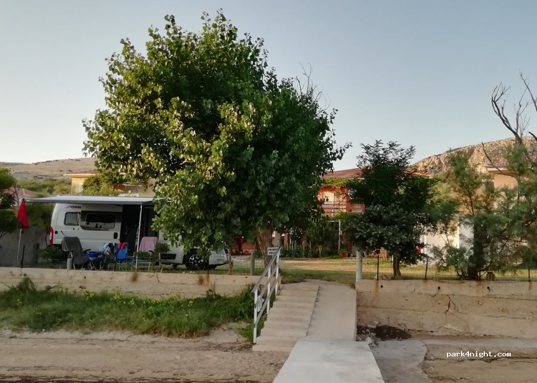 Kamp Pere — foto 2