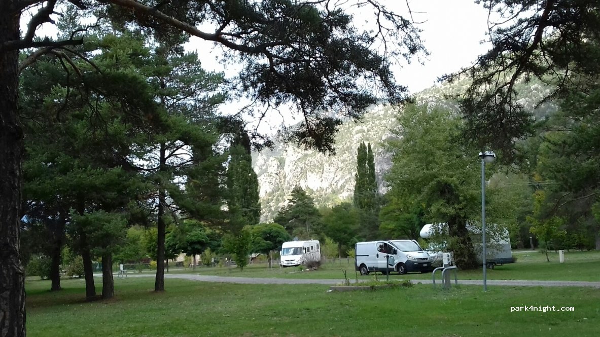 Camping municipal de l'Île Hautes Alpes — foto 3