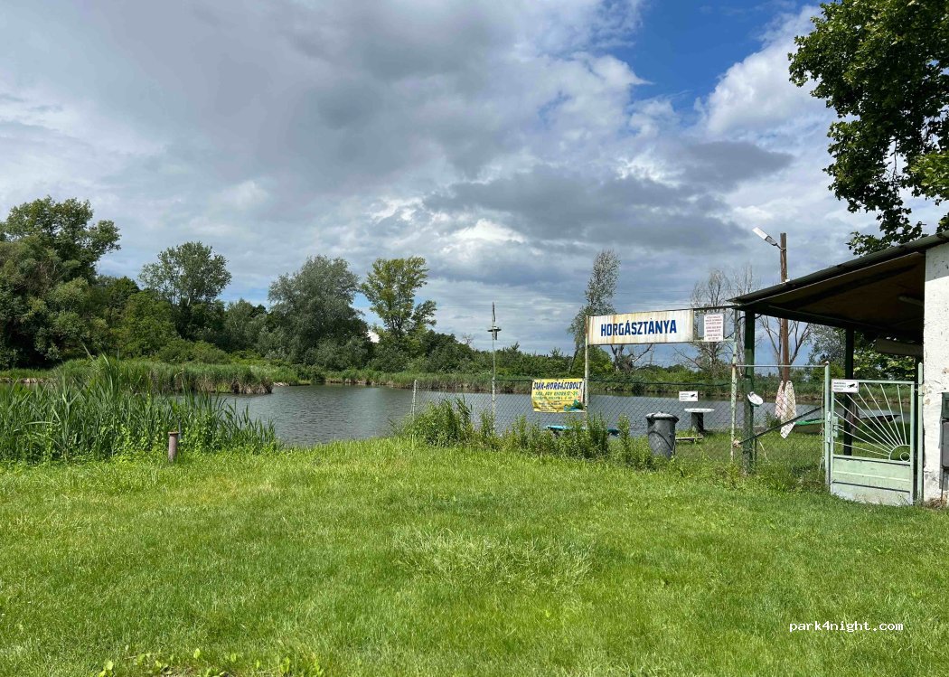 Fényes Fürdő és Camping — foto 2