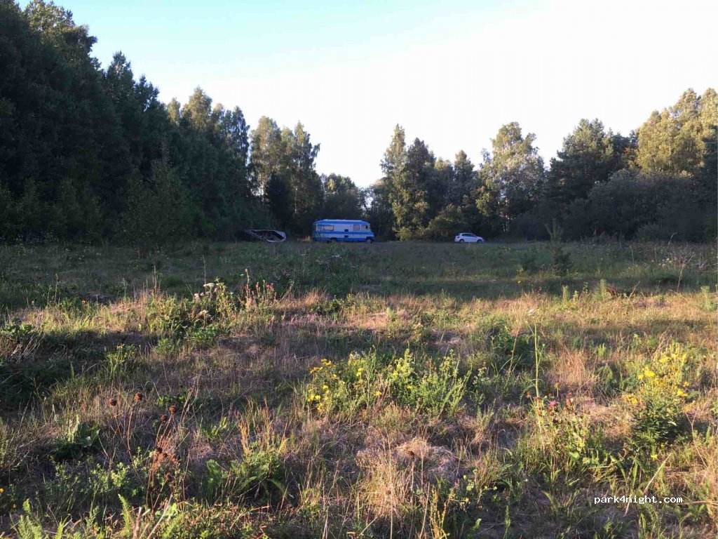 (691 91) Karlskoga - 1 Kyrkstensvägen — foto
