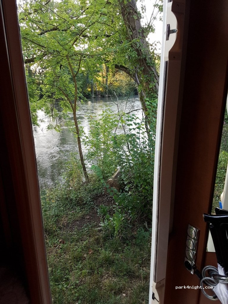 (89480) Lucy-sur-Yonne - D214 — foto 2