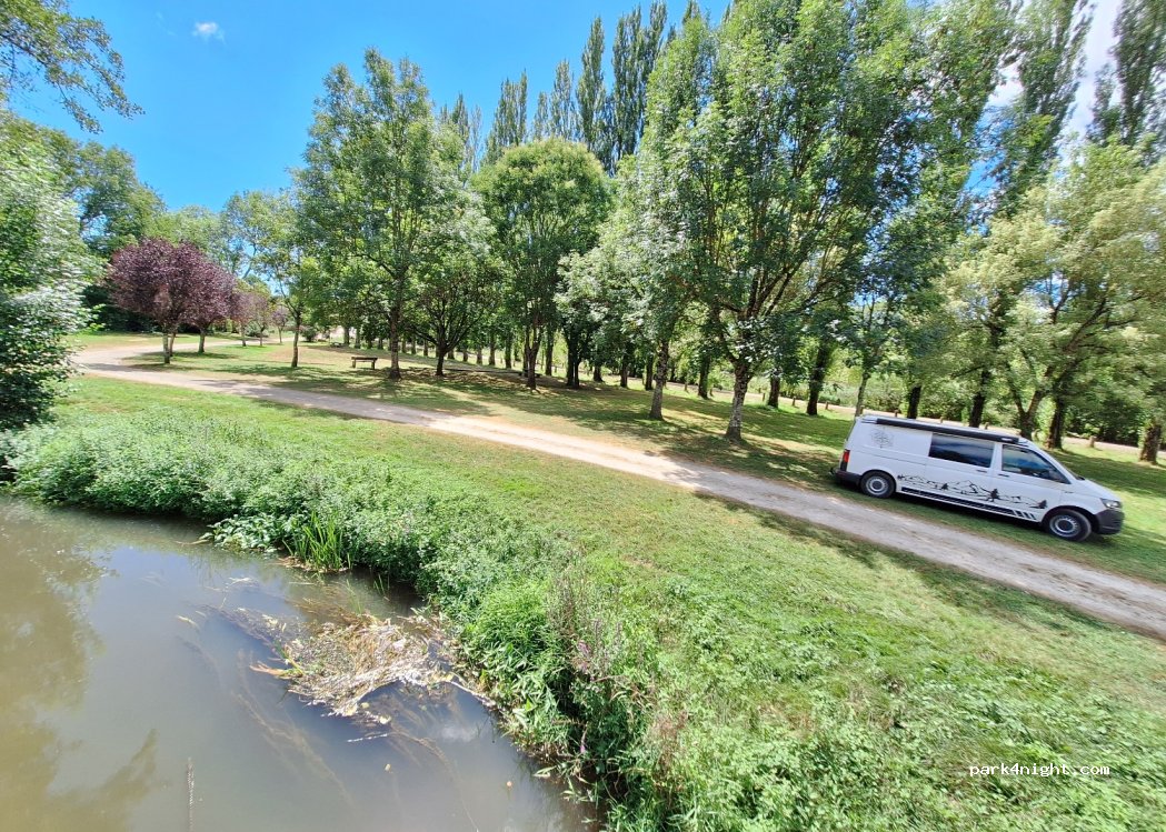(89480) Lucy-sur-Yonne - D214 — foto 4