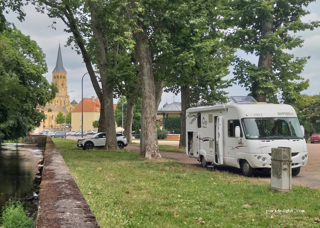 (71120) Charolles - Avenue Perrier — foto 3