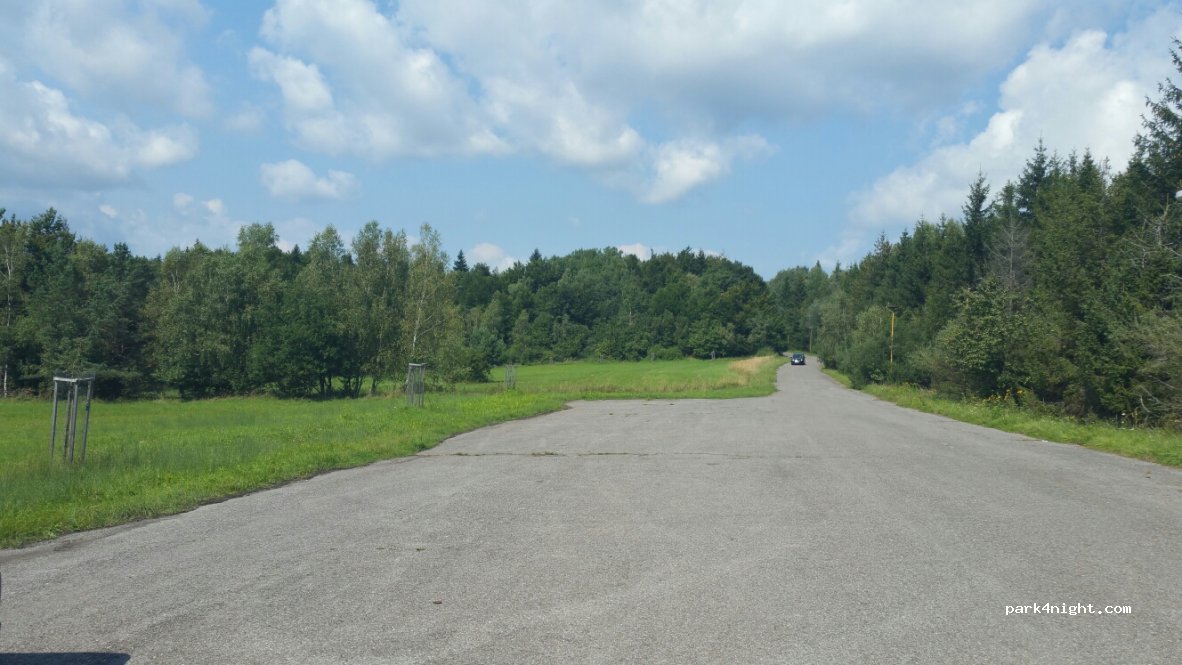 (090 05) Vyšný Komárnik - Unnamed Road — foto