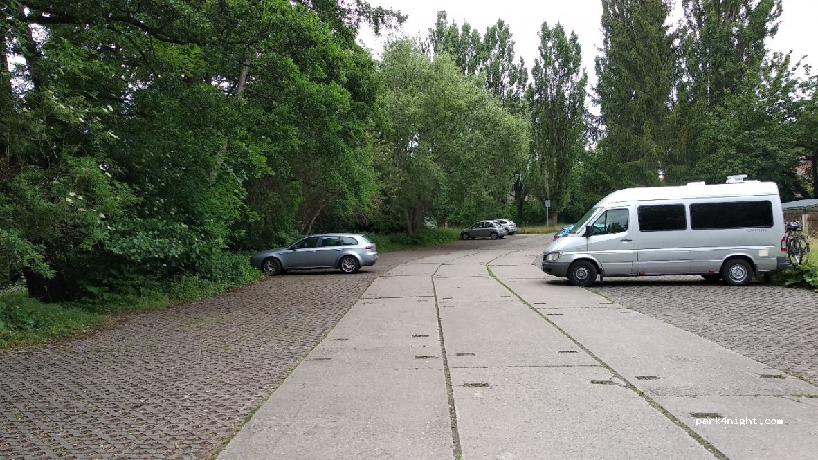 (07318) Saalfeld/Saale - 7 Hüttenstraße — foto 2