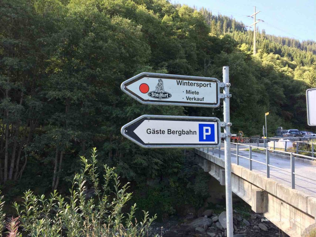 Wohnmobilstellplatz an der Bergbahn Vals — foto 2