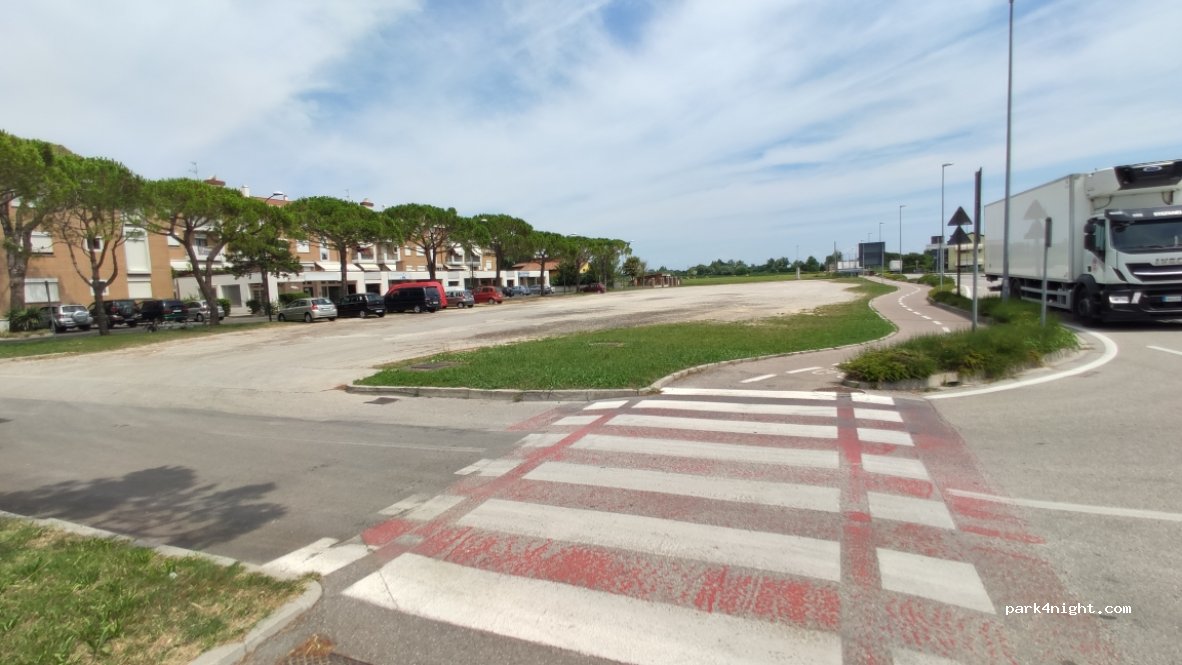 (30013) Cavallino - 7 Via delle Batterie — foto