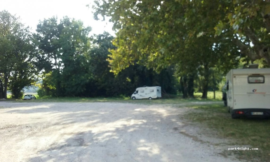 (07220) Viviers - D86J — foto