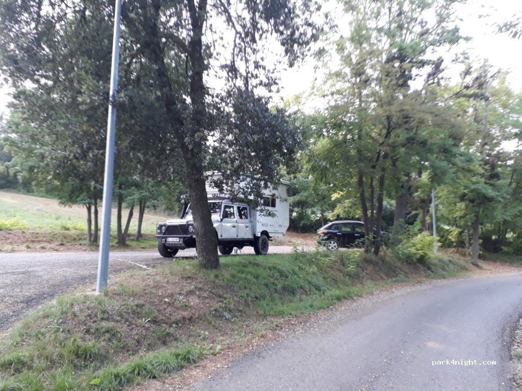 (04510) Mallemoisson - Rue Roux — foto 4
