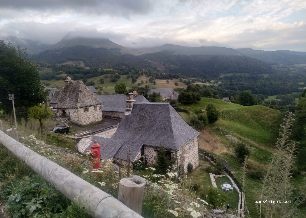 (15800) Saint-Jacques-des-Blats - Les Chazes Basses — foto 4