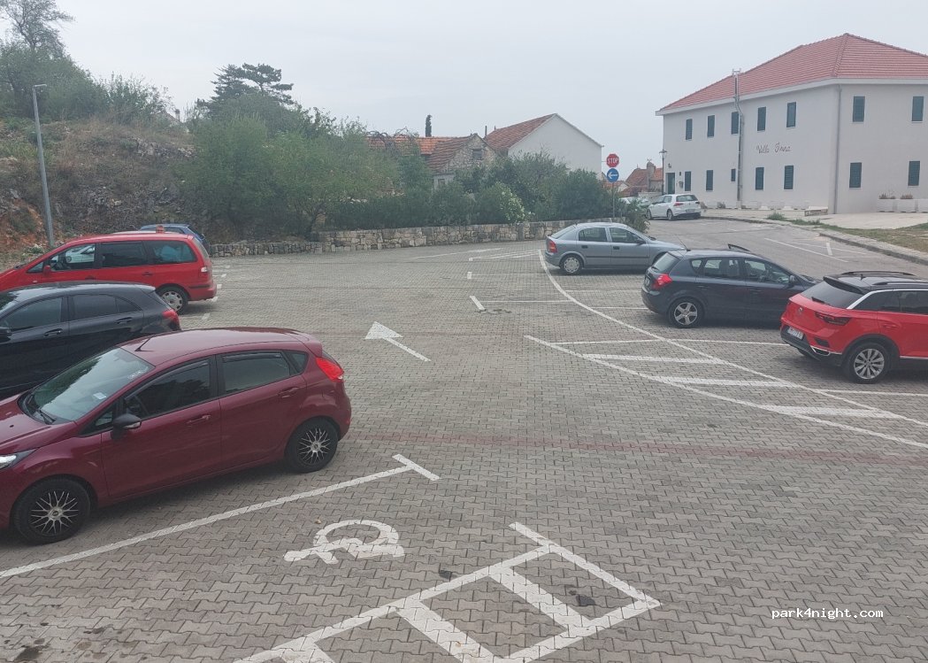 (21260) Imotski - 29 Jezeranska ulica — foto