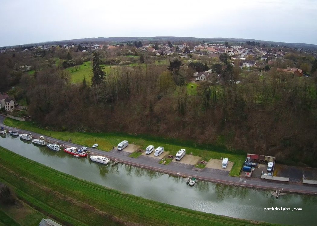 (45360) Châtillon-sur-Loire - Rue du Port — foto 3