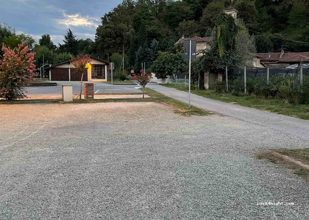 (12030) Castellar - Via Borgo Canave — foto