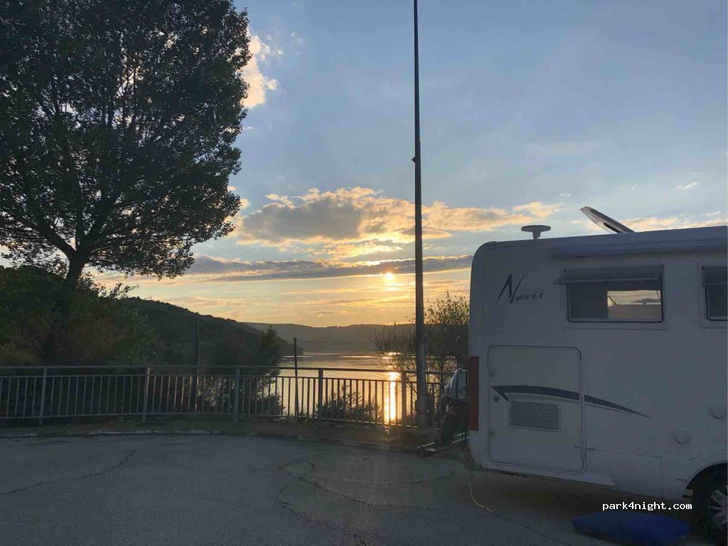 (50513) Los Fayos - Unnamed Road — foto 4