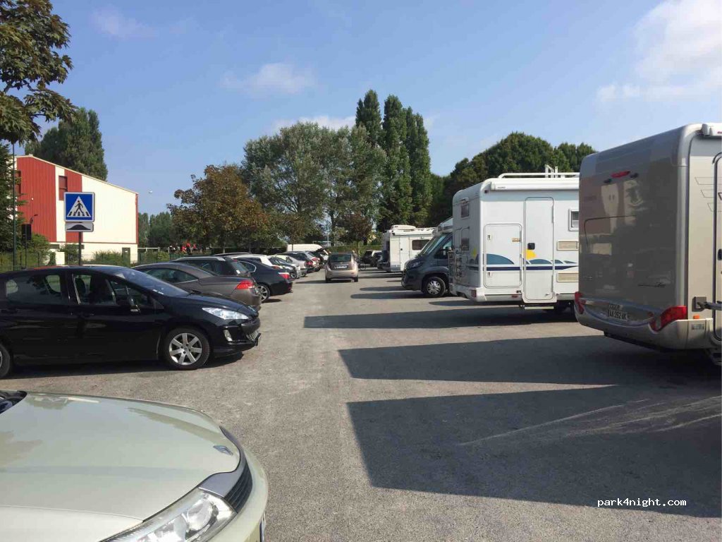 (35260) Cancale - Rue Pierre de Coubertin — foto 2