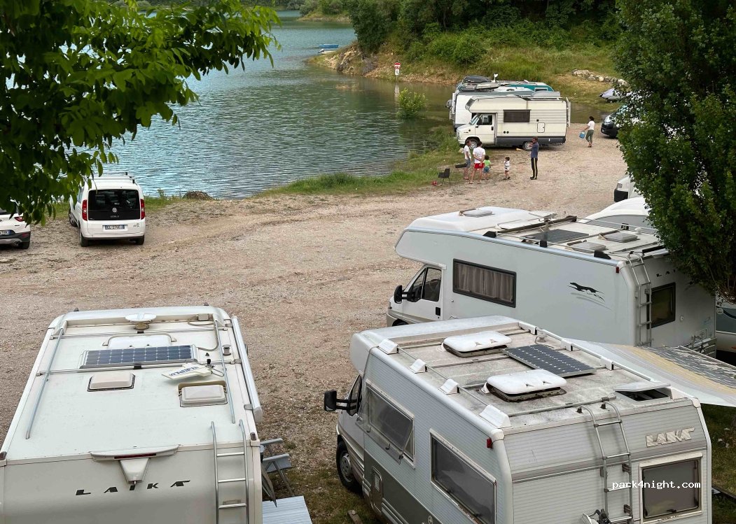 Area sosta camper Colle di Tora — foto 2