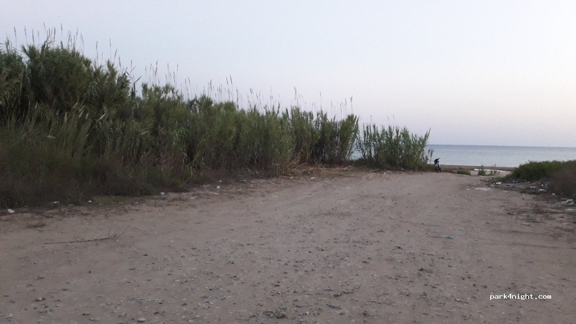 (272 00) Paralia - Unnamed Road — foto