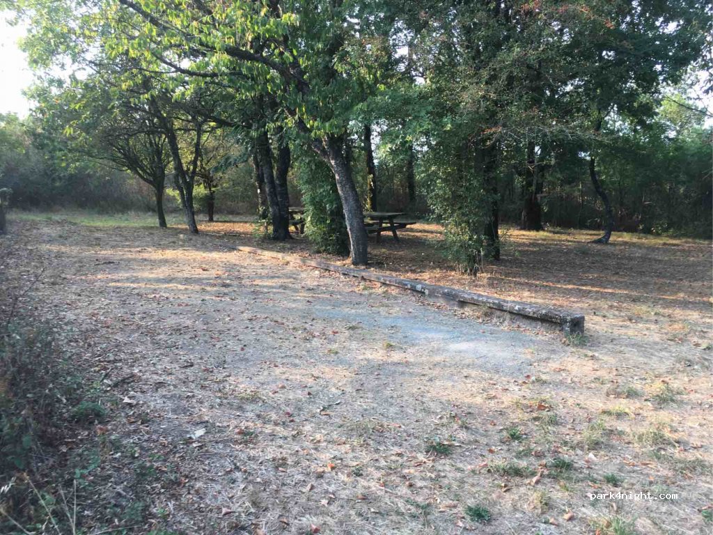 (85390) Mouilleron-en-Pareds - Le Bois du Rocher — foto 3