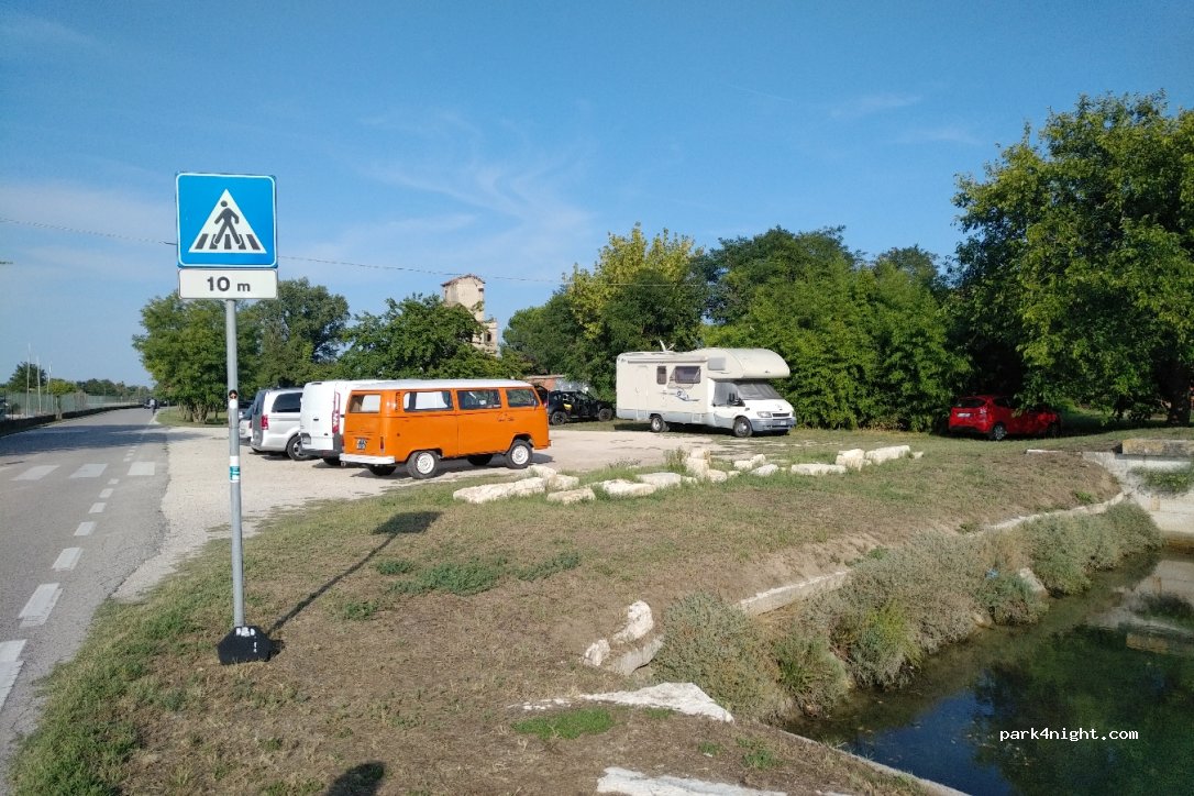 (30013) Punta Sabbioni - 96 Via Lungomare San Felice — foto