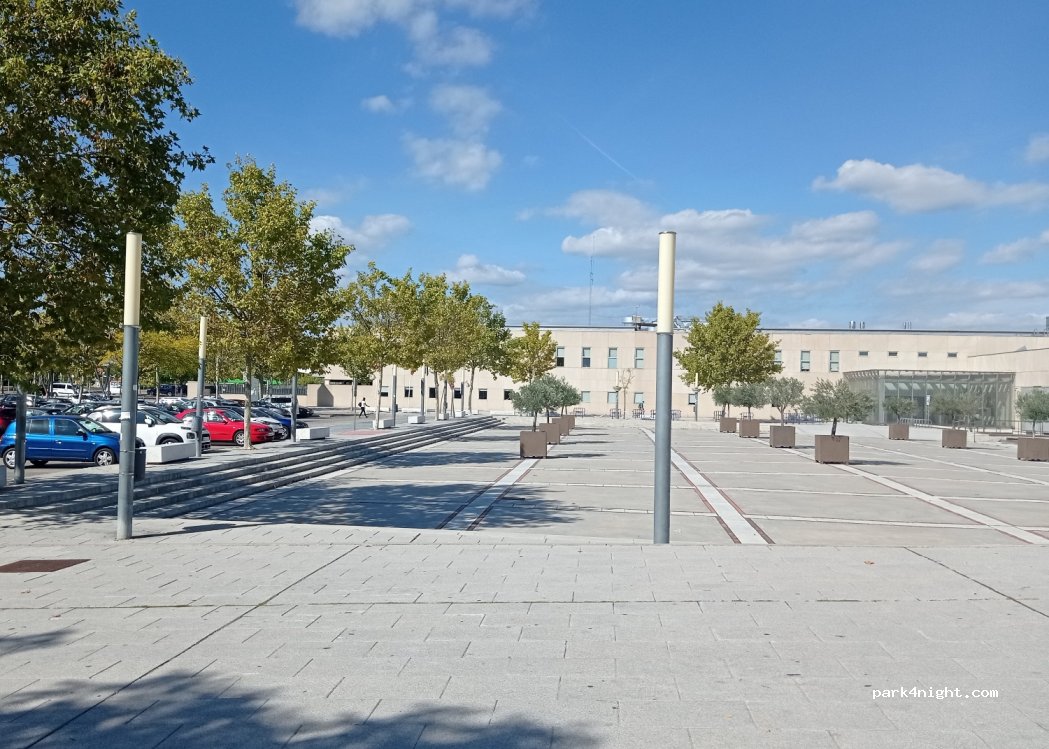 (28100) Alcobendas - 4 Calle de Miguel de Cervantes — foto 2