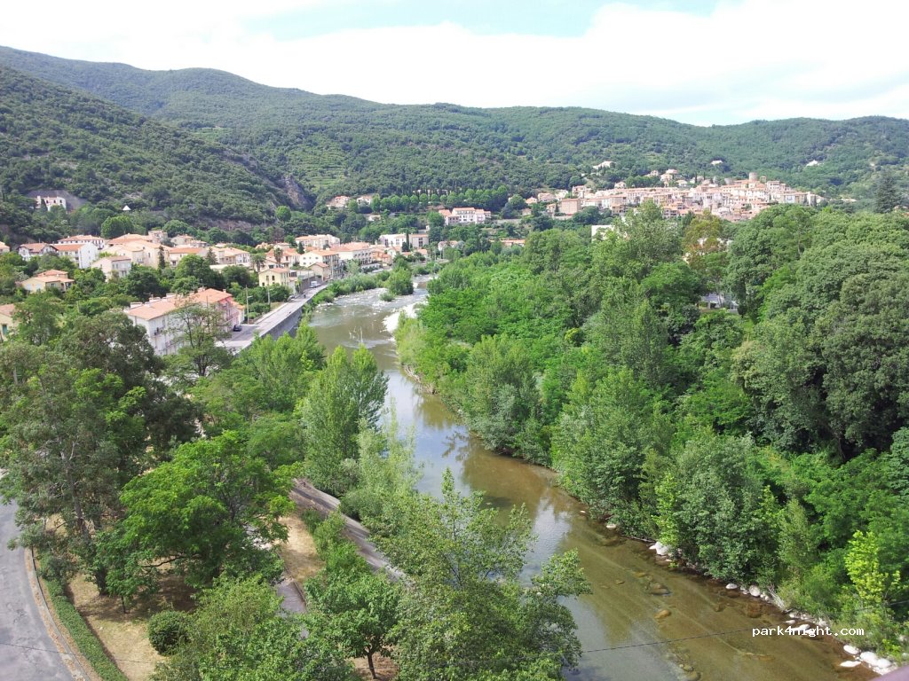 (66110) Amélie-les-Bains-Palalda - 48-50 Boulevard de la Petite Provence — foto 2