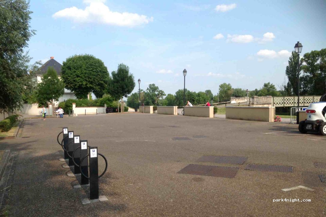 (45800) Saint-Jean-de-Braye - Place des Châtaigniers — foto 3
