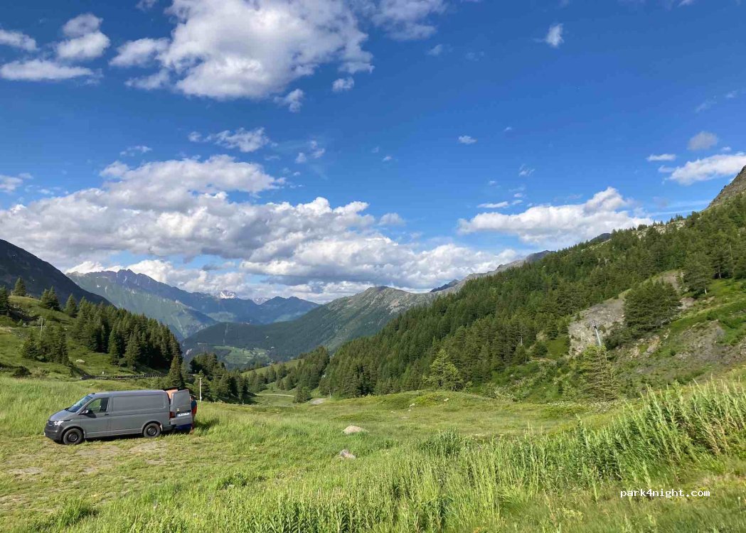 (11016) La Thuile - Strada Statale 26 della Valle d'Aosta — foto 3