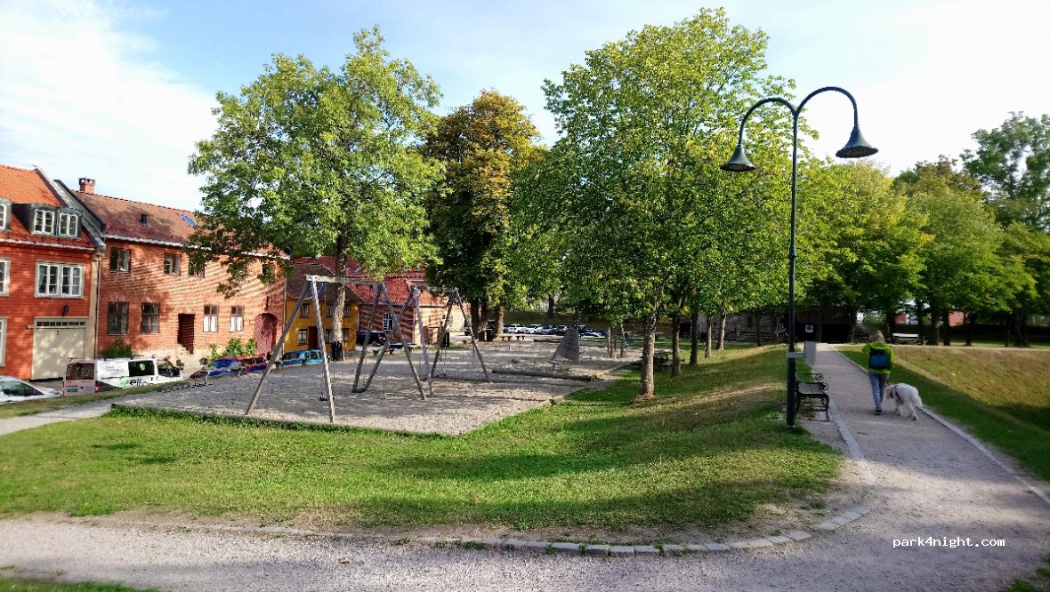 (1606) Fredrikstad - 1 Toldbodbrygga — foto
