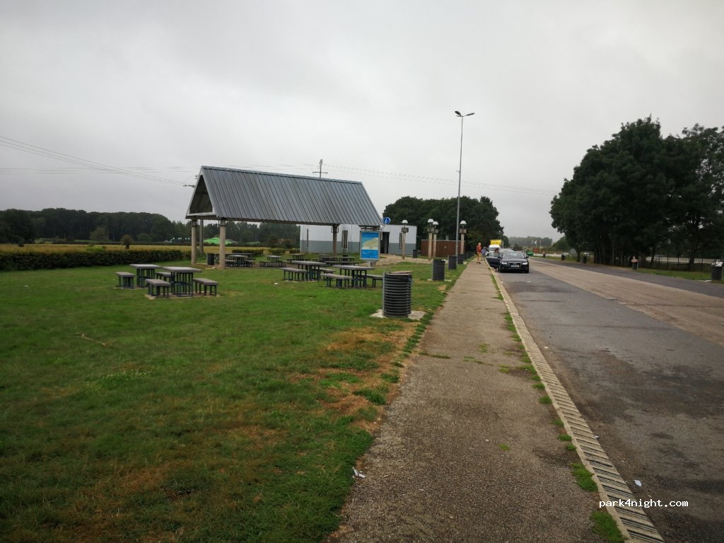 (76230) Quincampoix - Route des Estuaires — foto 2