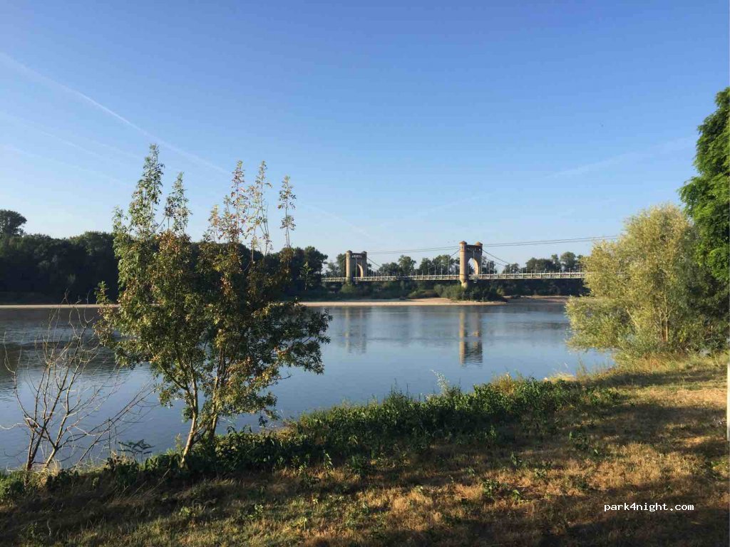 (37130) Langeais - D952 — foto