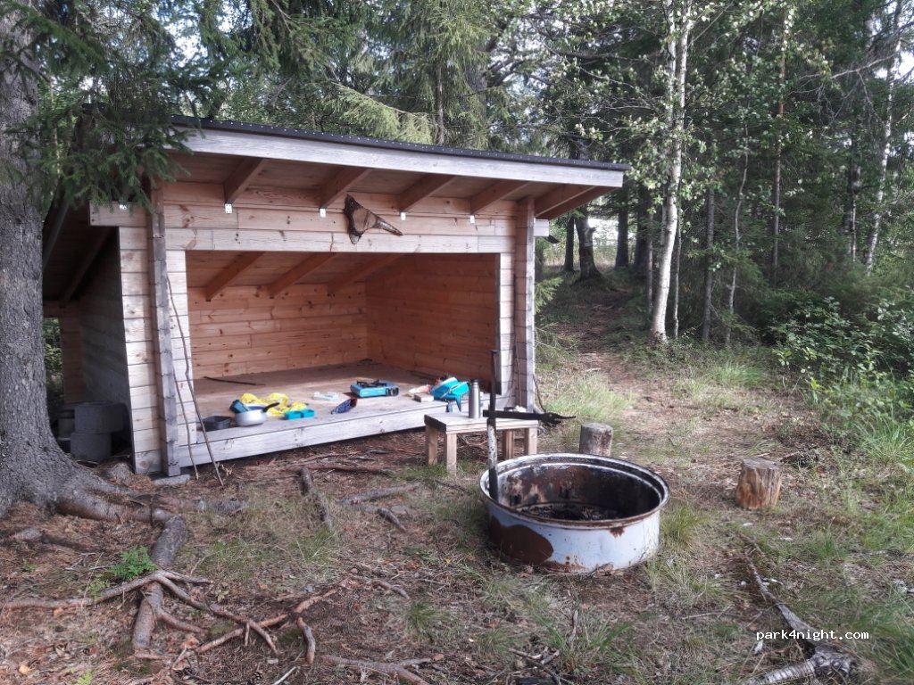 (88300)  - 55 Kivesjärven rantatie — foto